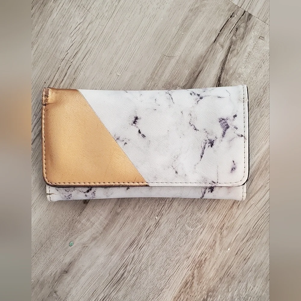 💚5/$25 Elegant Marble and Gold Women's Clutch Wallet